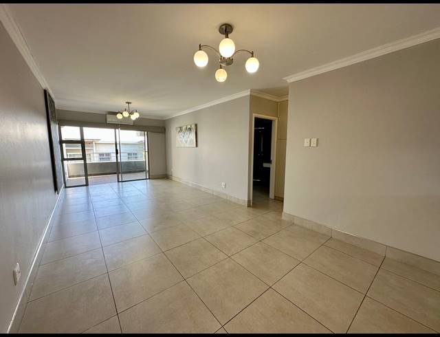 2 BEDROOM FLAT FOR SALE IN NEW TOWN CENTRE